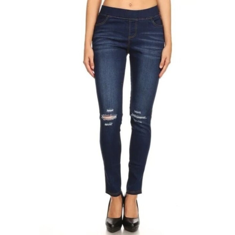 Medium Lightly Distressed Denim Jeans -NWT